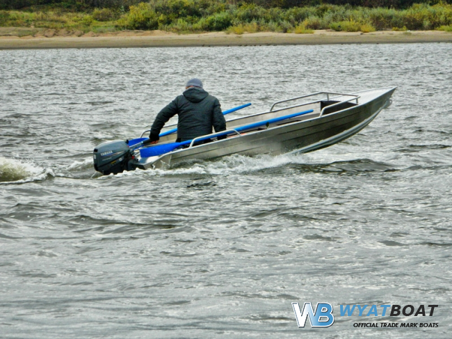 Wyatboat-390M